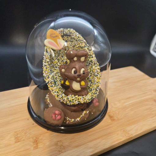 Afbeelding van Haas in ei in stolp